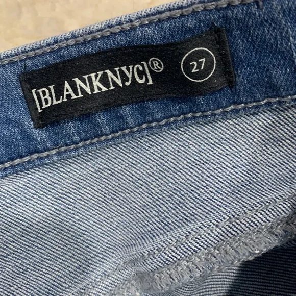 BLANKNYC The Great Jones Mid-Rise Zipper Trim Jeans - Picture 4 of 8